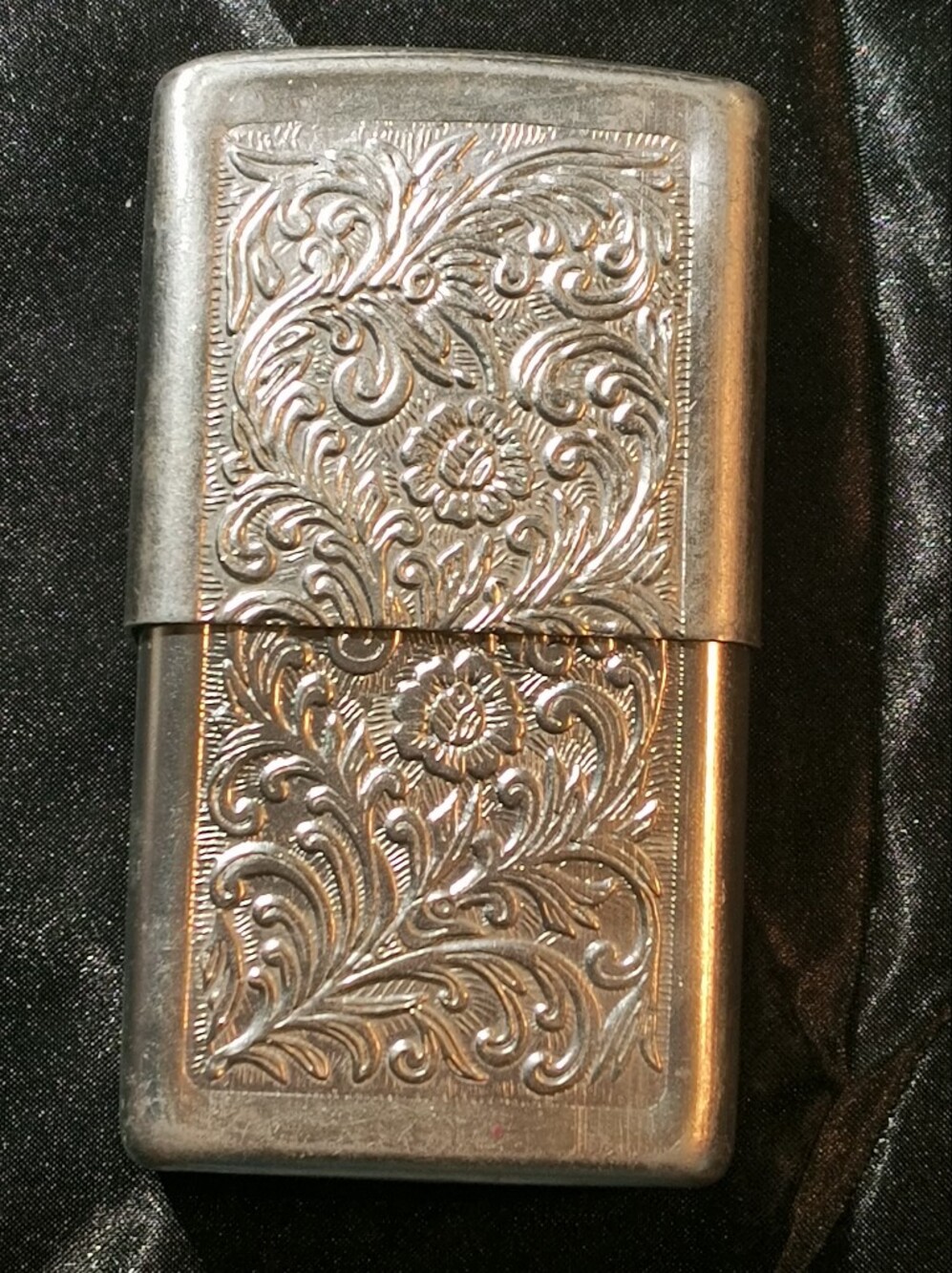Vintage Engraved Floral Metal Cigarette Case in Silver Tone
